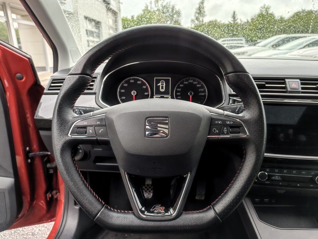 Fahrzeugabbildung SEAT Ibiza FR 1.0 TSI (95 PS) LED + PANO + LM