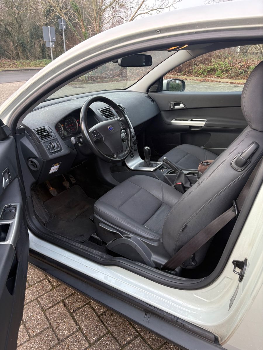 Photo 5 of VOLVO C30