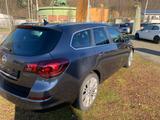 Opel Astra J Sports Tourer Sport - Opel Astra aus 2011: Tourer Sport