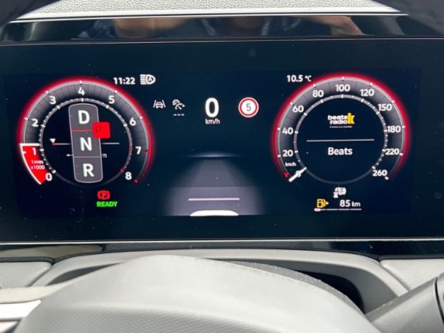 Fahrzeugabbildung Volkswagen Passat 1.5 eTSI BUSINESS AHK IQ DRIVE AREA VIEW