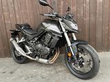 Honda CB 750 Hornet - 2800Km! - neuwertig - Angebote