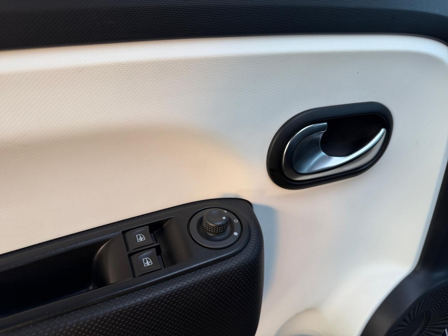 Renault Twingo SCe 70 Cosmic *SHZ*LM 16''*DAB*Bluetooth*