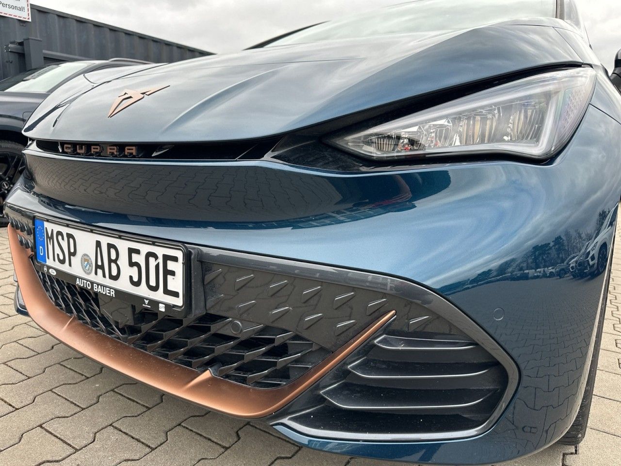 Fahrzeugabbildung CUPRA Born 231 PS 77kWh