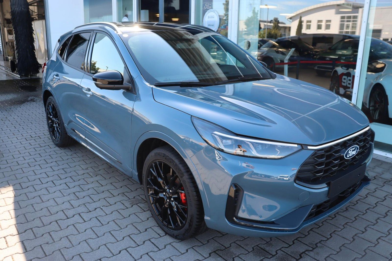 Ford Kuga Blue Cruise Edition PHEV AHK 0,0% FIN* PANO imagem 2