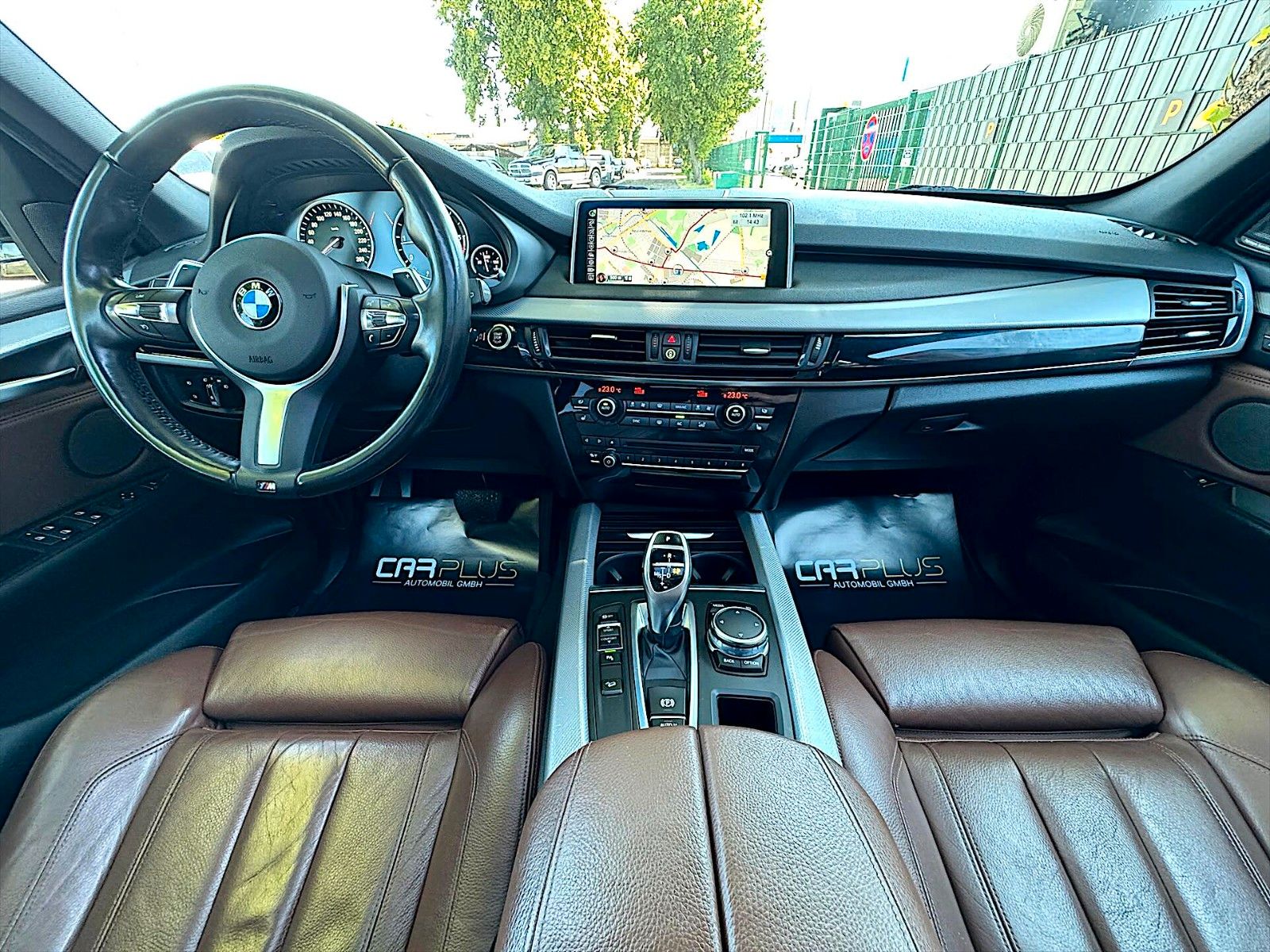 Fahrzeugabbildung BMW X5 xDrive30d M-Sport Shadow Line *Pano*Head Up*