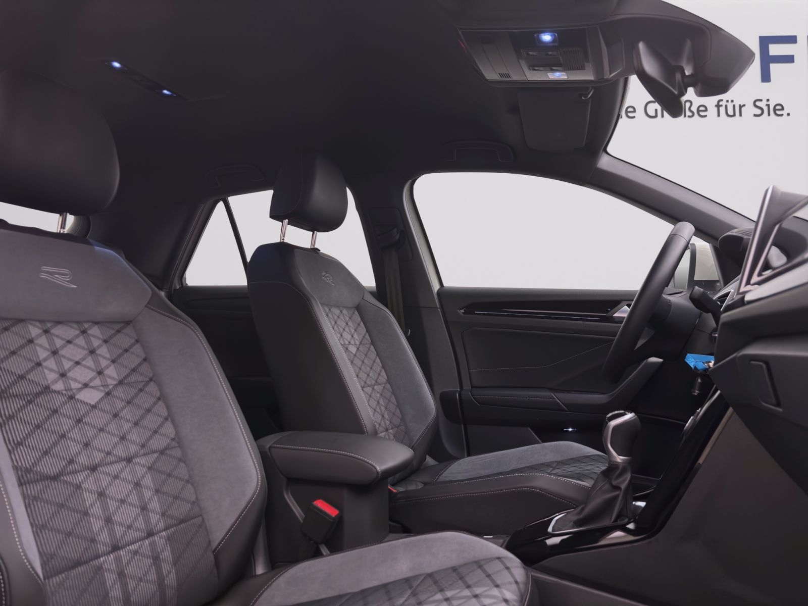 Volkswagen T-Roc - Bild 17