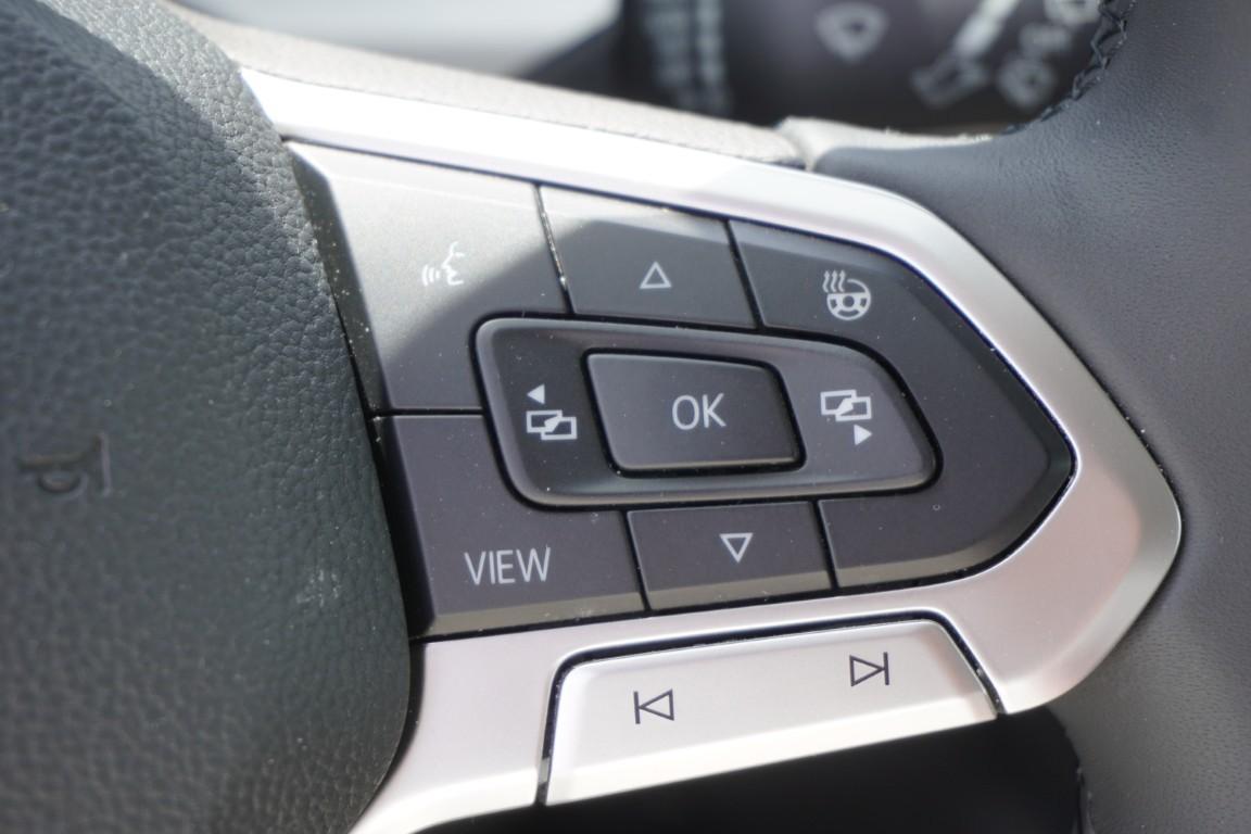 Volkswagen Golf VIII 1.0 TSI Life LED ACC Standheizung AHK, миниатюра 24
