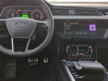 صورة 4 لـ 2023 AUDI Q8 E-TRON