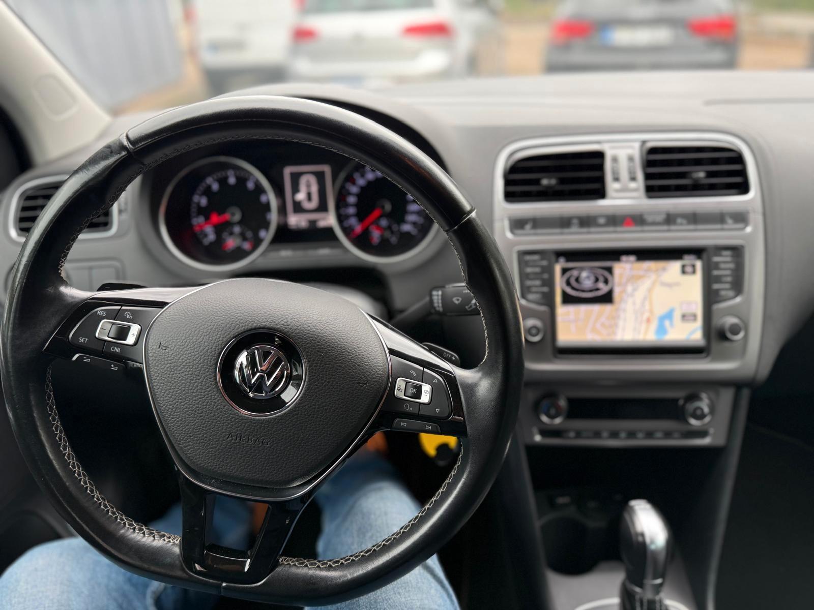 Volkswagen Polo 1,2 Lounge BMT DSG LED Navi SHZ Scheckheft