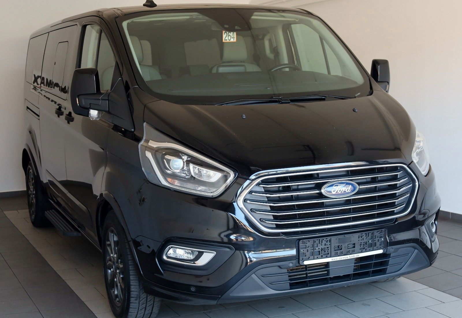 Fahrzeugabbildung Ford Tourneo Custom TITANIUM X 8 Si,Leder,Navi,Xenon