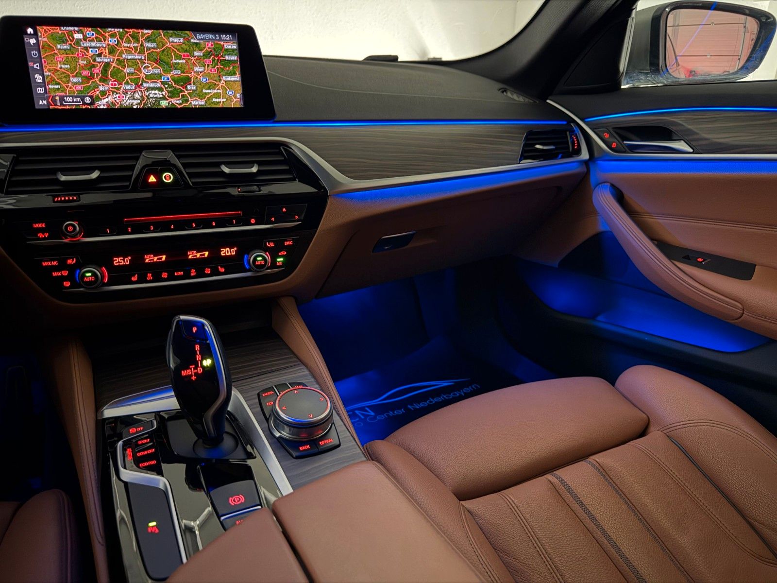 Fahrzeugabbildung BMW 530 d xDrive M SPORT/LED/HuD/FROZEN LACKIERUNG