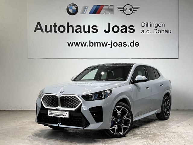 BMW iX2 M Sportpaket Glasdach Head-Up