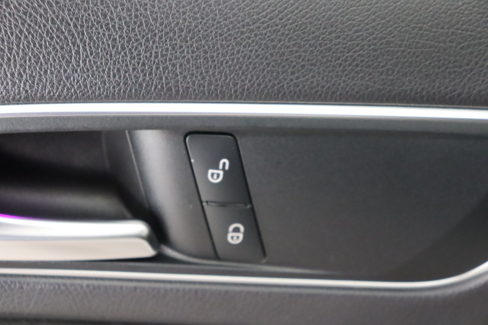 Fahrzeugabbildung Mercedes-Benz GLA 220 d AMG-line * LED * Navi * Pano