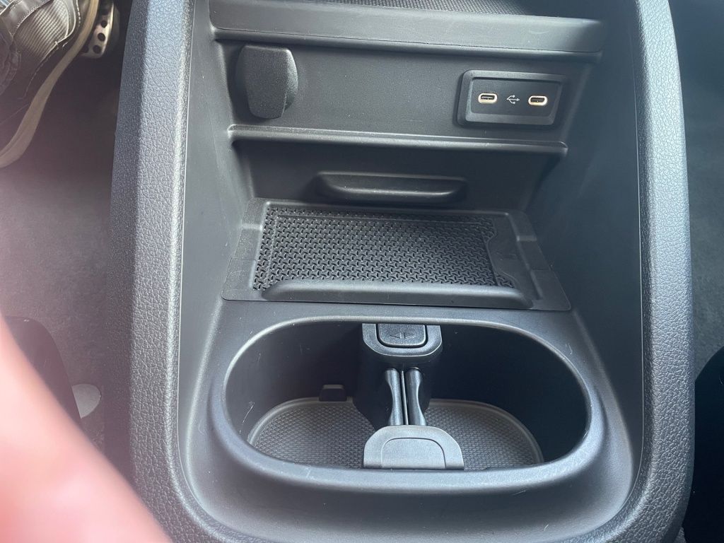 Fahrzeugabbildung Mercedes-Benz V 220 d Style Kompakt AHK, LED, 360°, NAVI