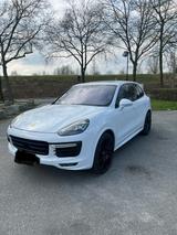 Porsche Cayenne GTS,Approved, Burmester, Pano, Chrono,21