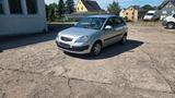 Kia Rio 1.4 EX - silberne Kia Rio