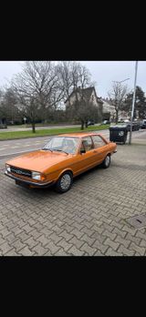 Audi 80 b1 Stufenheck - Audi 80 mit Benzin-Antrieb: Limousine, B1