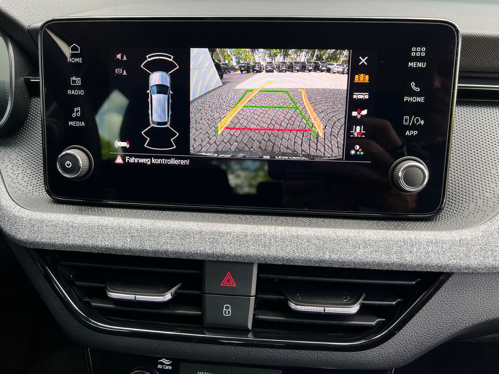 Fahrzeugabbildung SKODA Kamiq Selection 1.0 TSI DSG *AHK, LED, SmartLink