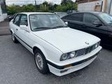 BMW E30 318i Coupé 1.Hand - BMW 318 aus 1988: 318i
