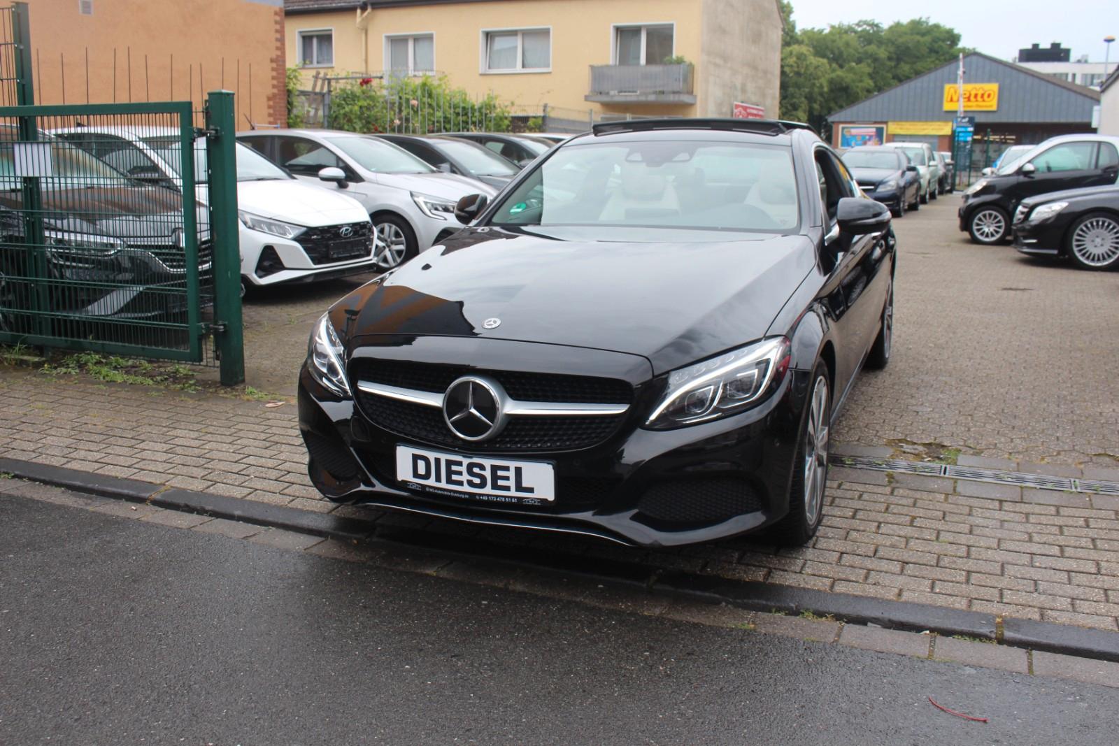 Mercedes-Benz C 220d Coupe 4Matic/Ambiente/Pano/LED/Gr.Display
