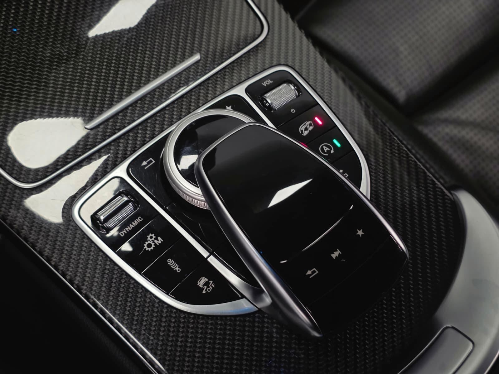 MERCEDES-BENZ C 63 AMG C63S