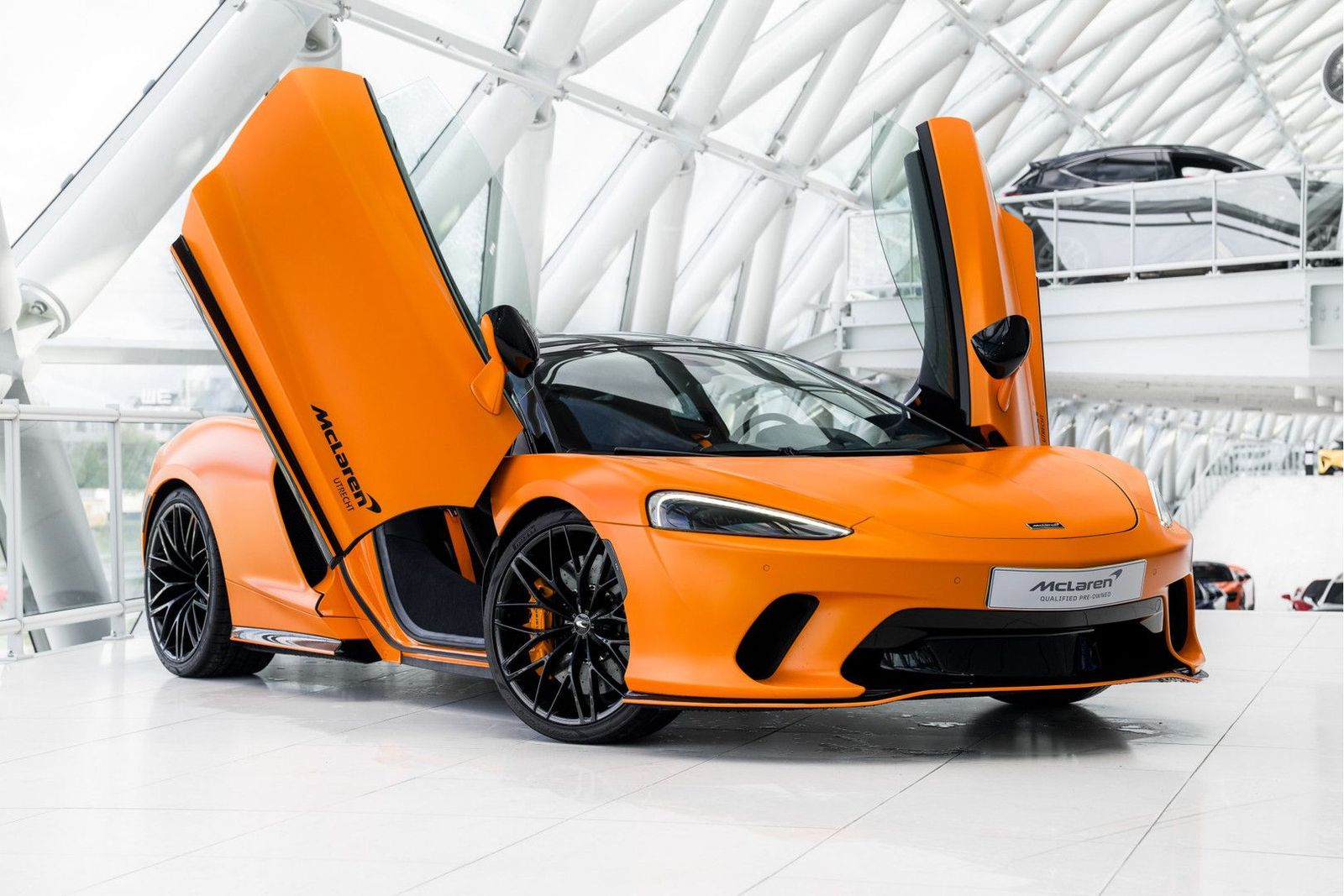 McLaren GT 4.0 V8 | Matt Papaya Spark | Electrochromic R imagem 2