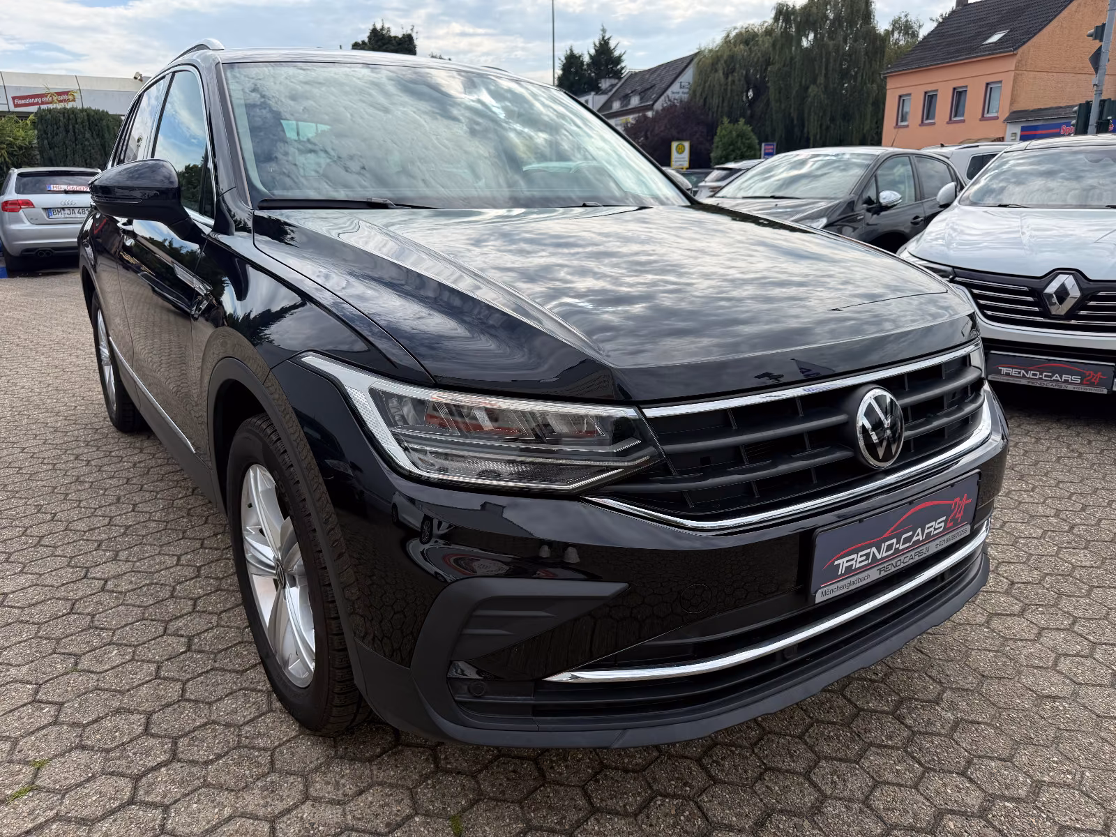 Volkswagen Tiguan Life 4Motion*ACC*AHK*NAVI*, миниатюра 2
