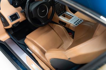 2005 Aston Martin DB9 — миниатюра 16