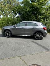 Mercedes-Benz Mercedes Benz GLA 180 / Peak Edition / AMG... - Mercedes-Benz GLA 180 von privat