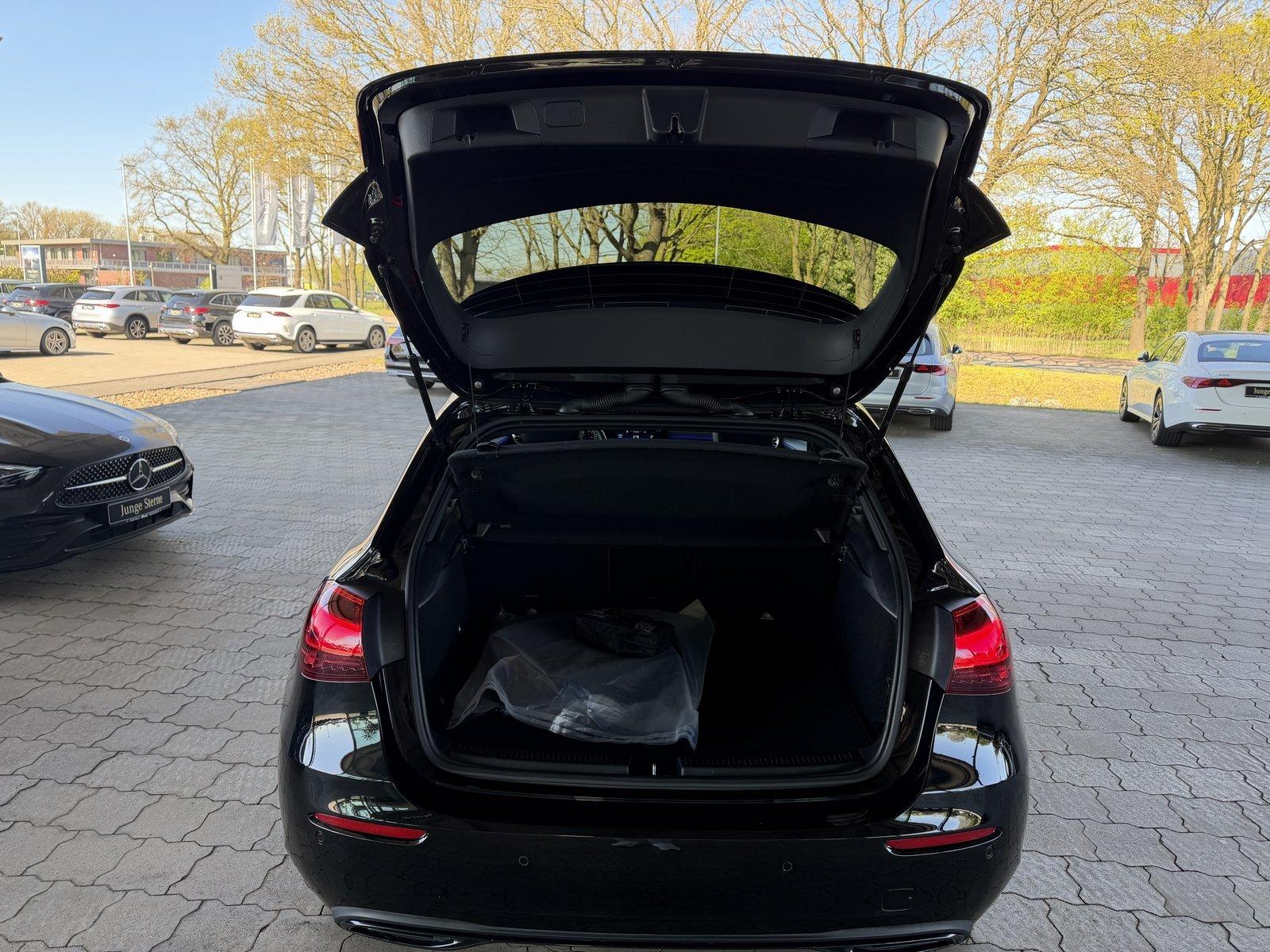 Mercedes-Benz A 250 e Progressive Premium Night Distronic 11KW