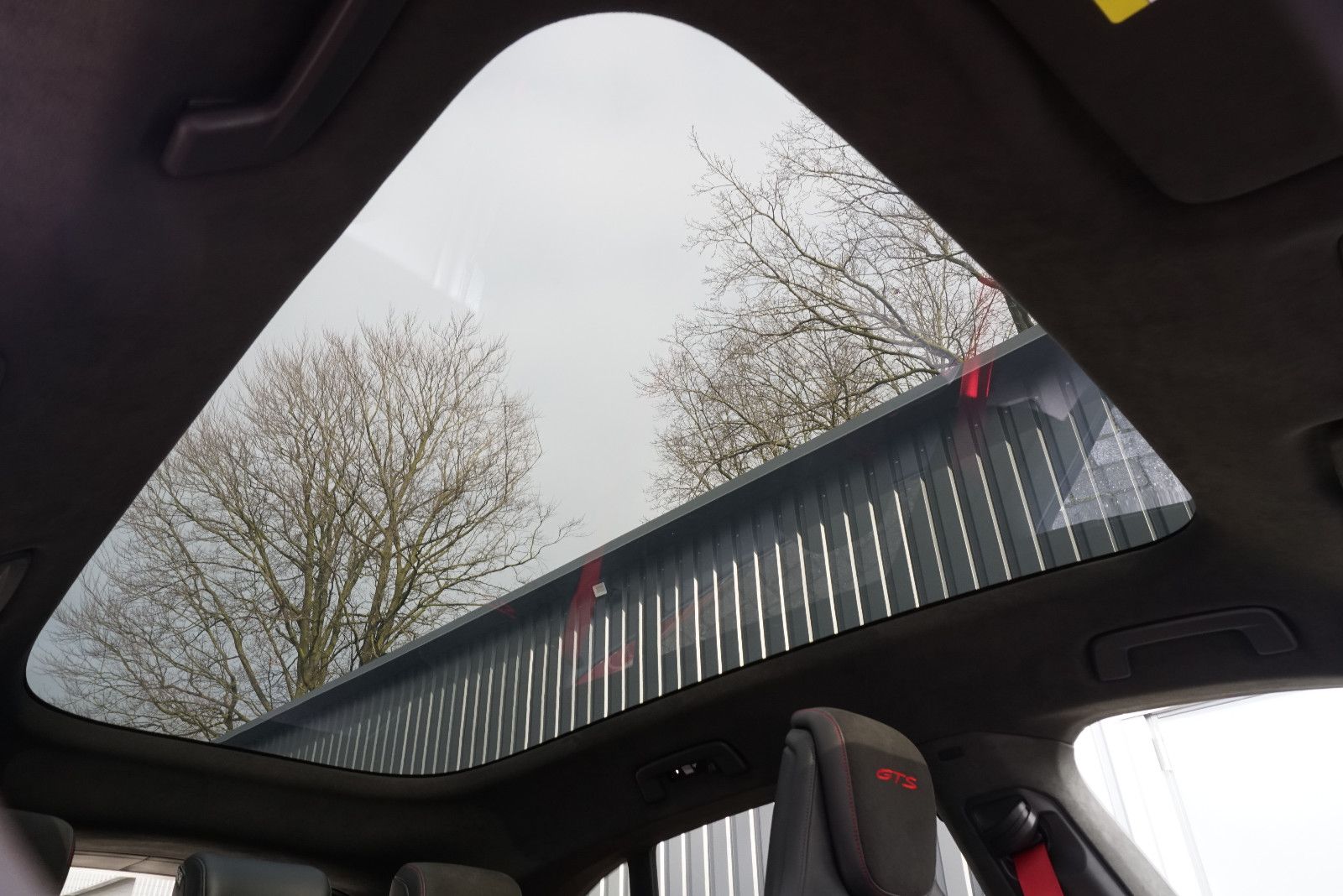 Porsche Taycan - Bild 24