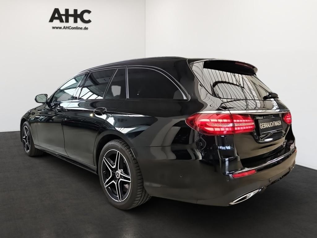 Fahrzeugabbildung Mercedes-Benz E 300 de T 4M AMG AHK Pano Night 360° Sitzklima