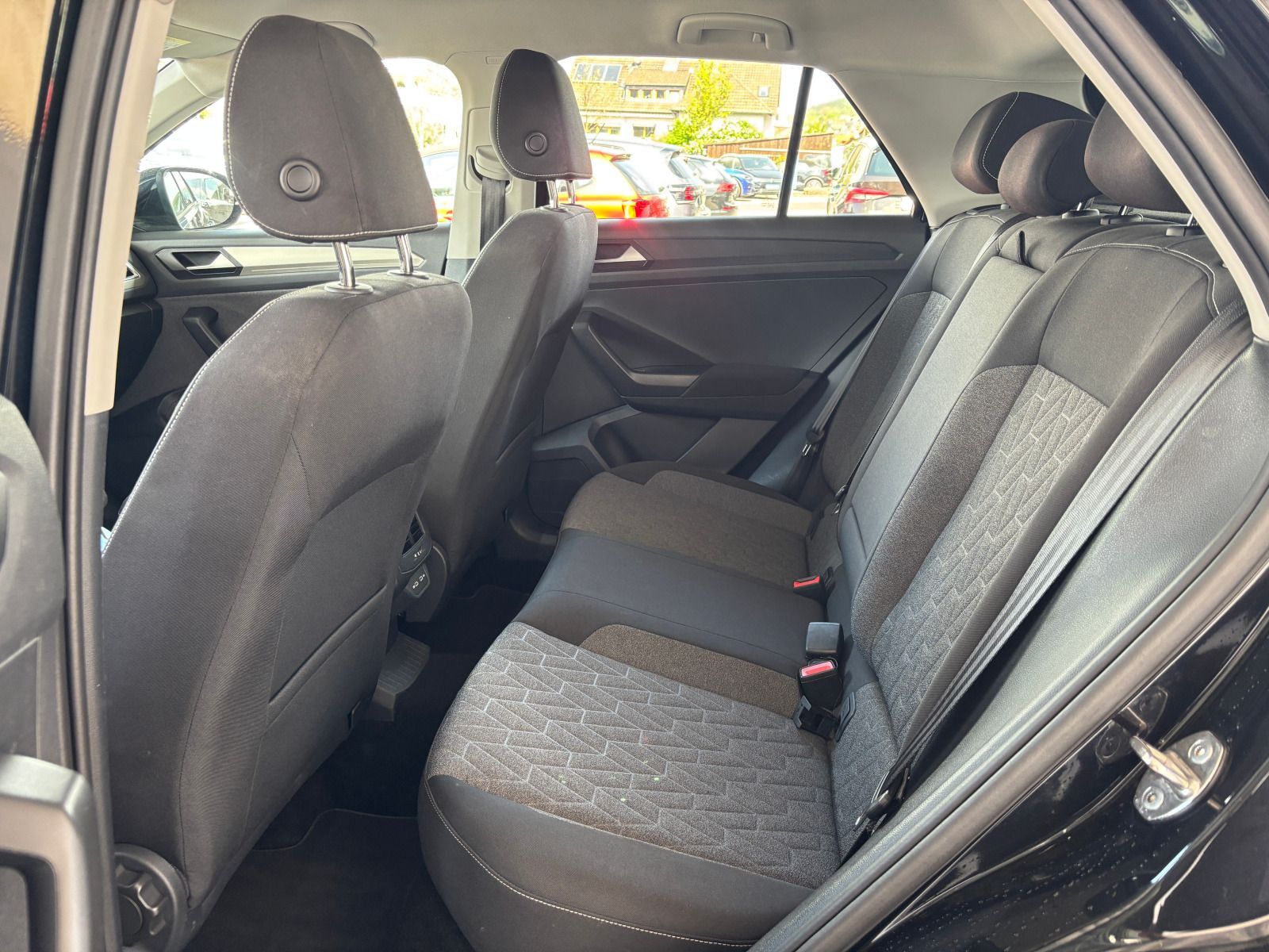 Volkswagen T-Roc - Bild 18