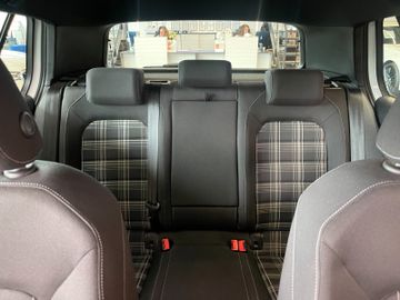 Volkswagen Golf VII Lim. GTD BMT *NAVI*SZHZ*PDC*BI-XENON*