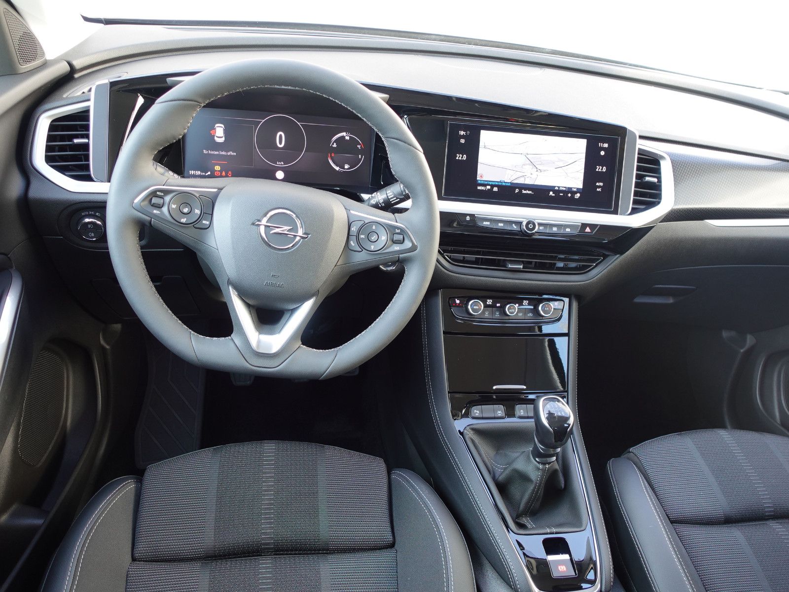 Fahrzeugabbildung Opel Grandland 1.2 Turbo  GS  Navi,Kamera,PDC,Sitzh.