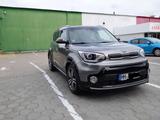Kia Soul 1.6 CRDi Spirit 52.000 km - silberne Kia Soul