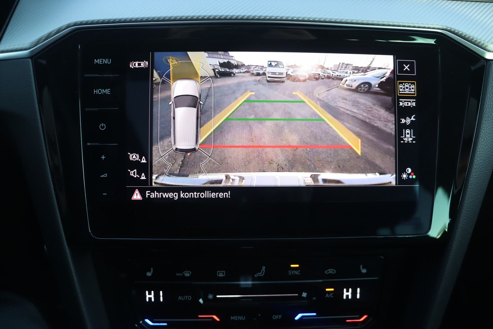 Fahrzeugabbildung Volkswagen Passat Variant 2.0 TSI R-Line 4Motion