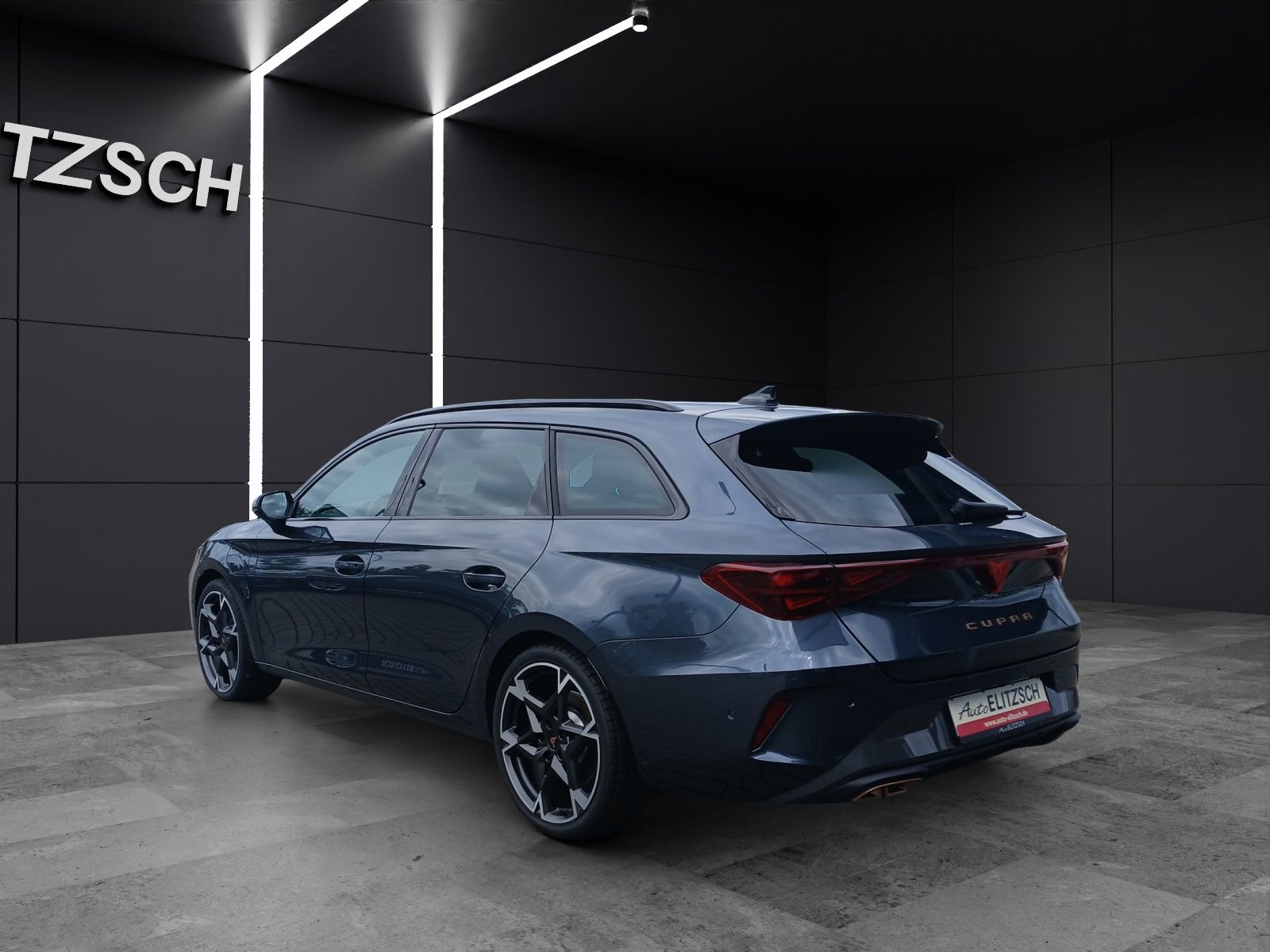 Fahrzeugabbildung CUPRA Leon Sportstourer VZ 1.5 e-Hybrid MATRIX AHK