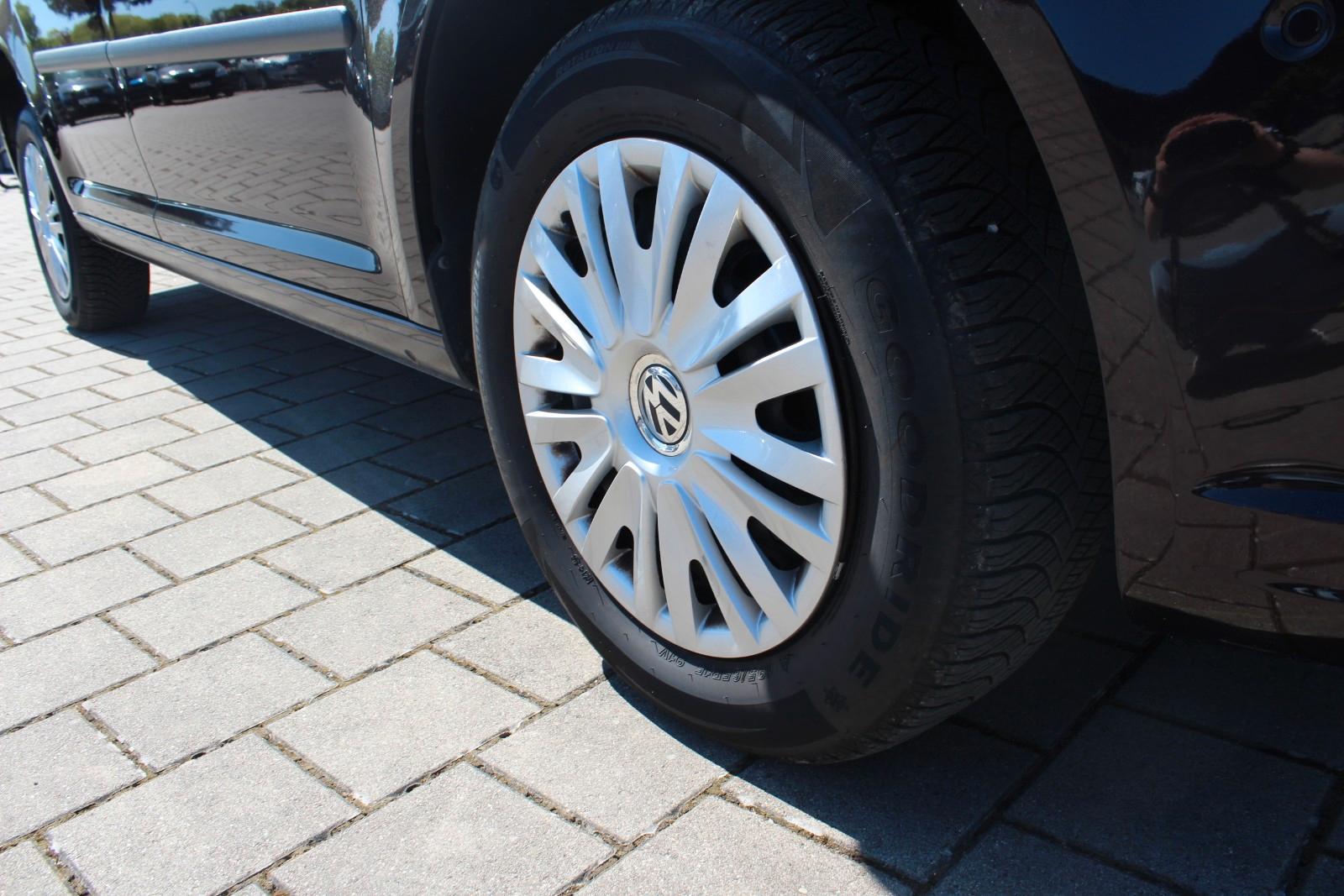 Volkswagen Caddy AHK PDC