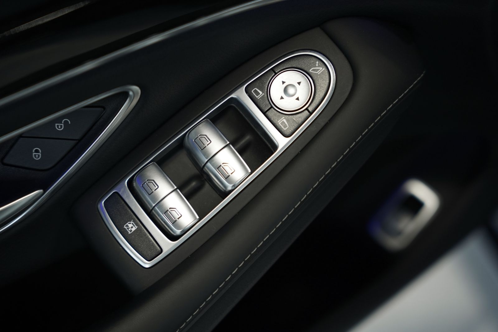 Mercedes Benz S 560