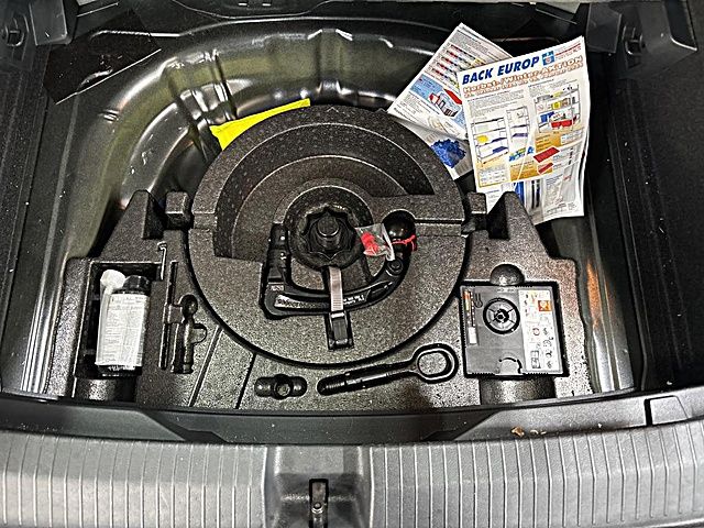 T-Roc Style 1.5 TSI 110kW DSG AHK NAVI Kamera LE