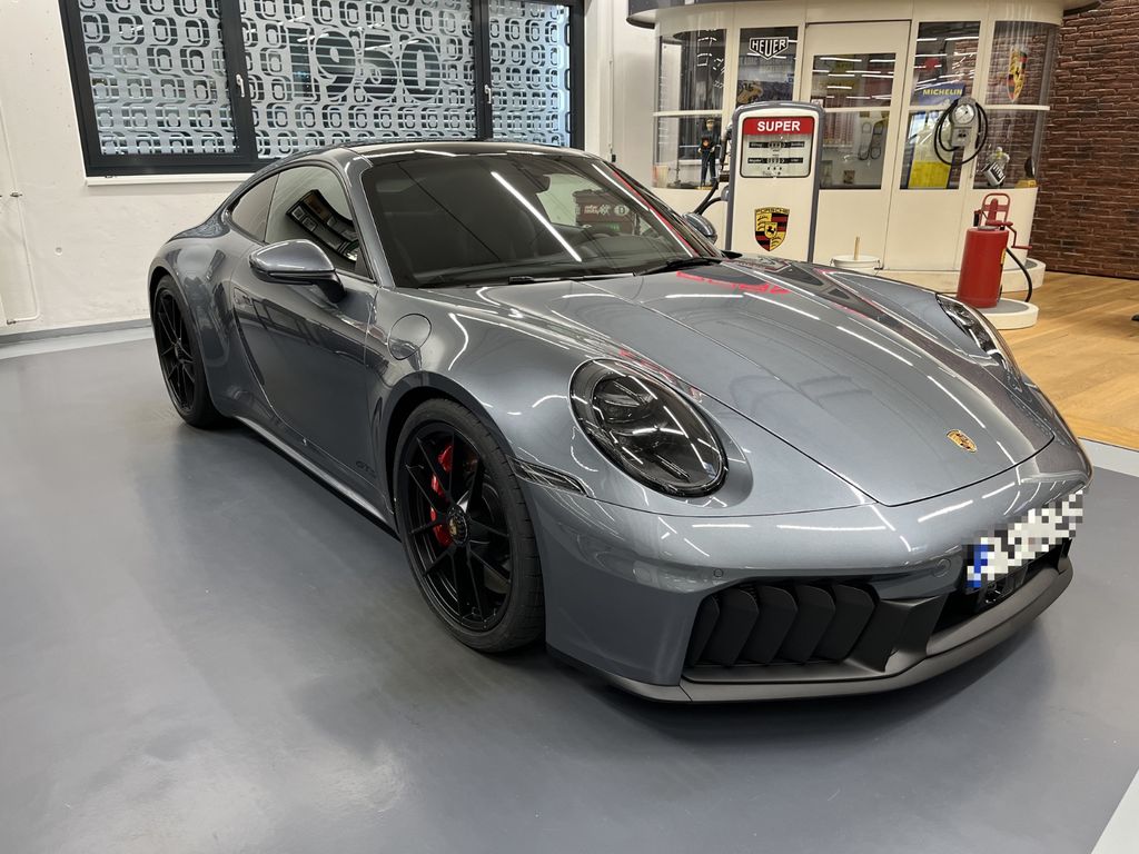 Image of Porsche 992