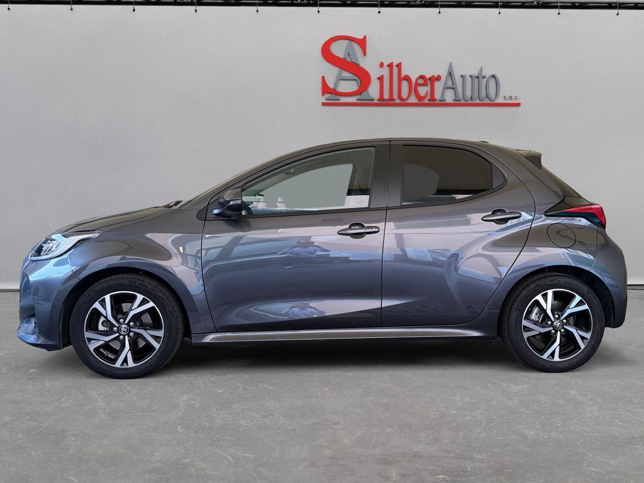Toyota Yaris 1.5h Trend imagem 2