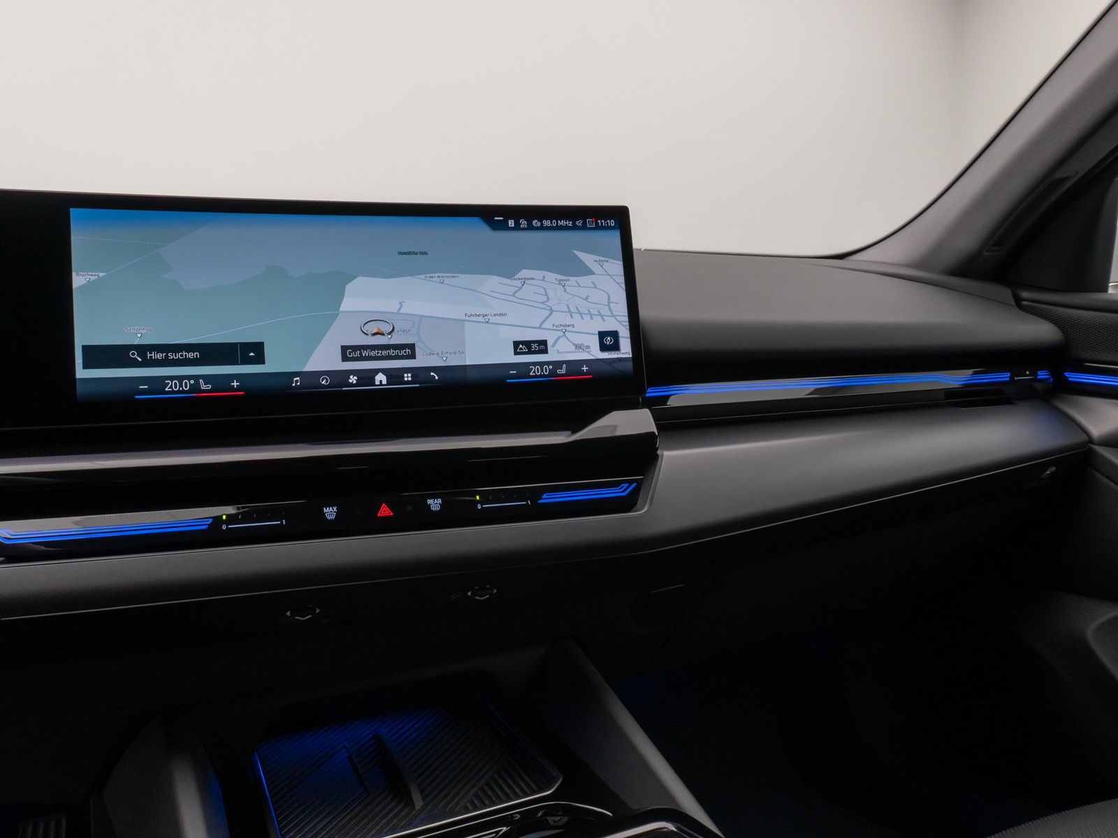 Fahrzeugabbildung BMW 520d Kamera DAB DrivingAssist Alarm LED Sport