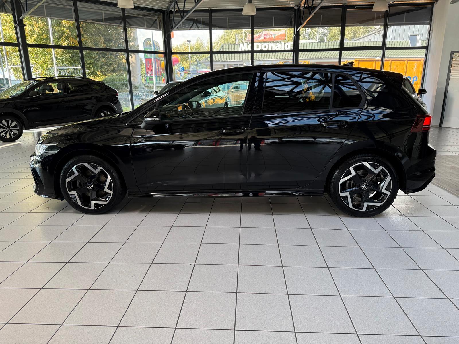 Volkswagen Golf VIII Lim. 1.5 eTSI 110 kW R-Line, миниатюра 4