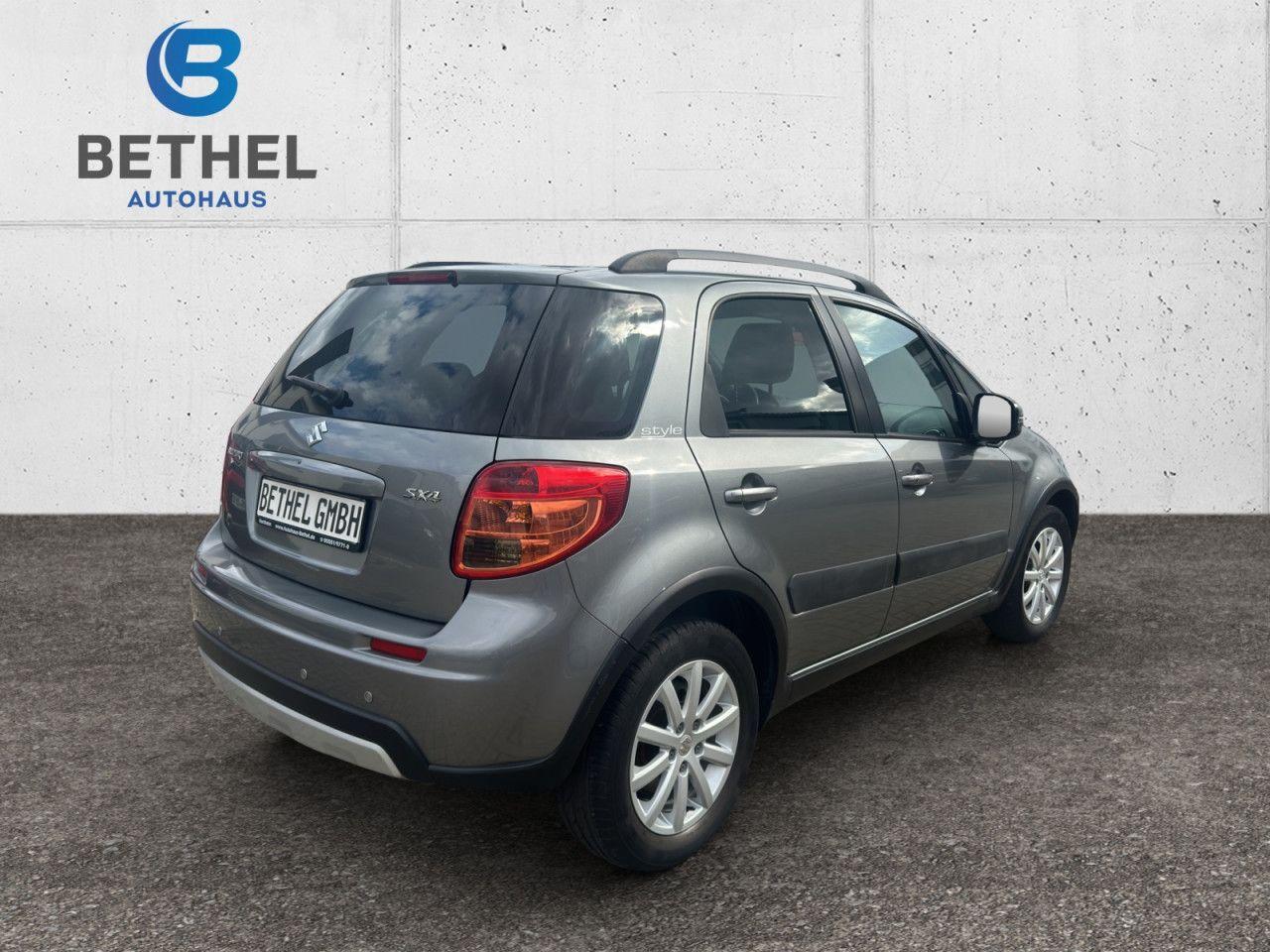 Suzuki SX4 1.6 Automatik  Style, Navi, PDC, Shz.