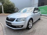 Skoda Octavia Combi Ambition ALU* AC* SERVICE HEFT* - Skoda Octavia Gebrauchtwagen in Nürnberg