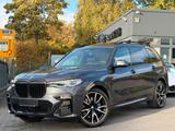 BMW X7 xDrive 30 d 1 Hand - Sky - M Sportpaket /// - graue BMW X7