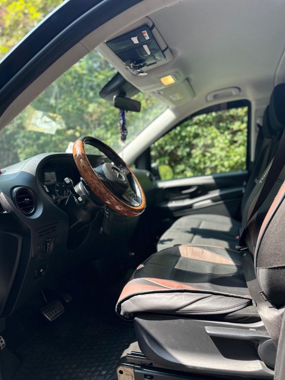 Image of Mercedes-Benz Vito
