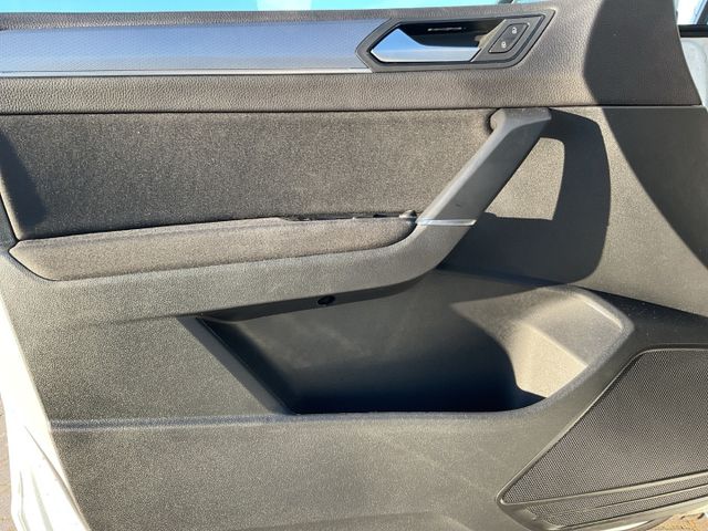 Touran Active 2.0 TDI Navi ACC Apple CarPlay
